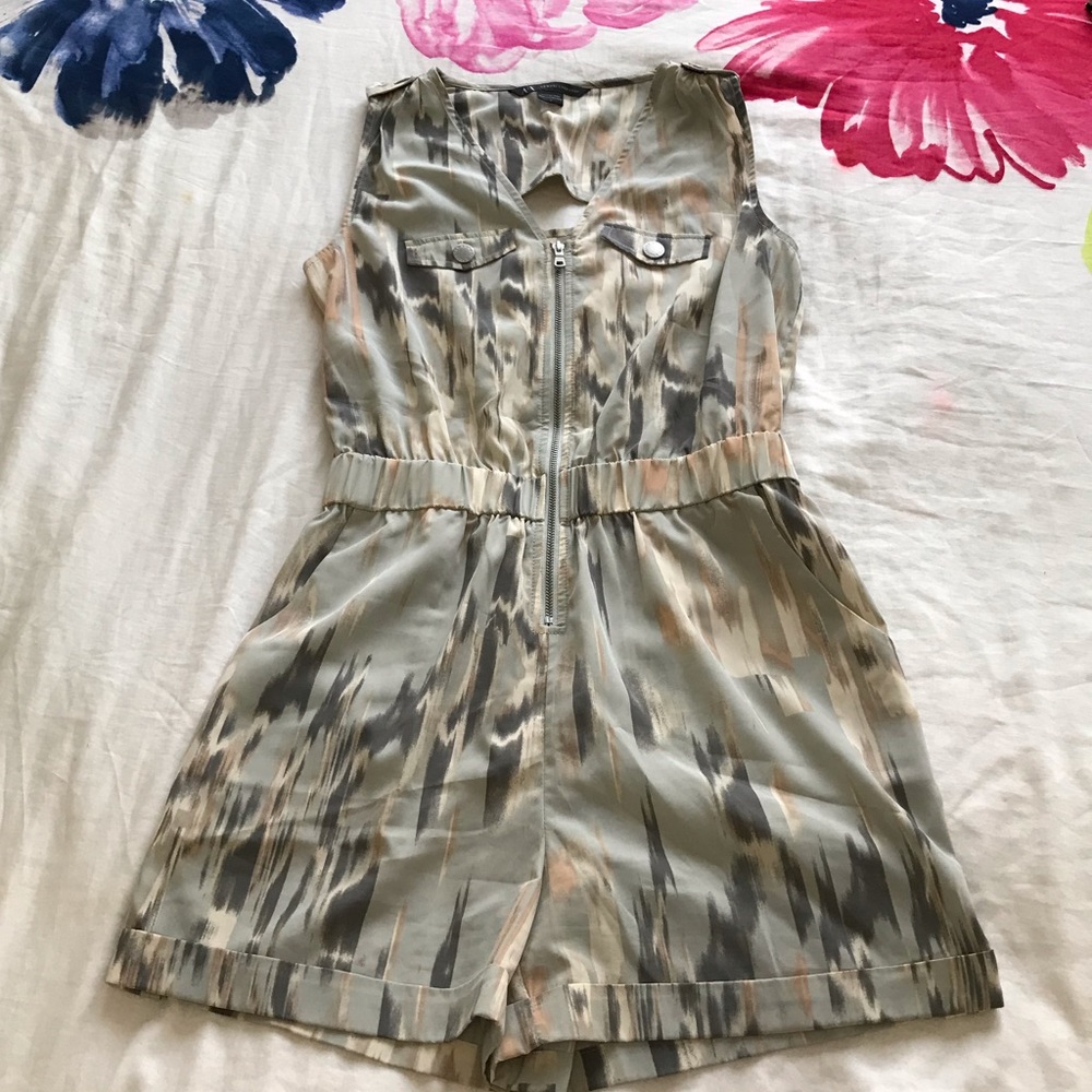Armani Exchange Gray and Cream Jumpsuit with Collared Neckline